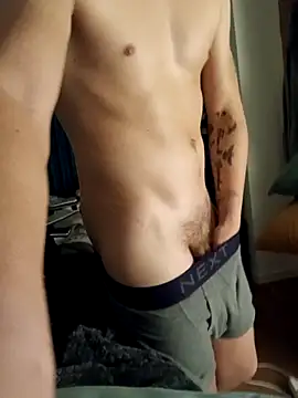 Snapshot of cameron334 chatting on 9, 9, 2025 cameron334 online show from 9, 9, 2025