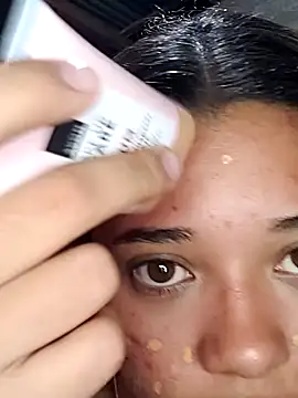 Violethroos online show from 14, 4, 2026