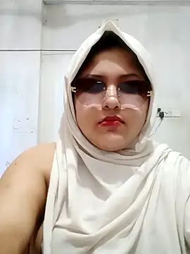 Snapshot of Nusrat-N chatting on 10, 5, 2026 Nusrat-N online show from 10, 5, 2026