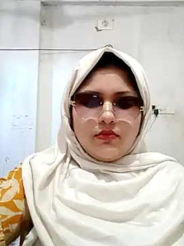 Snapshot of Nusrat-N chatting on 11, 5, 2026 Nusrat-N online show from 11, 5, 2026