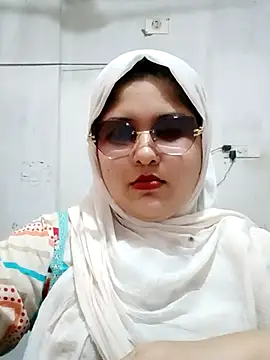 Snapshot of Nusrat-N chatting on 19, 7, 2026 Nusrat-N online show from 19, 7, 2026