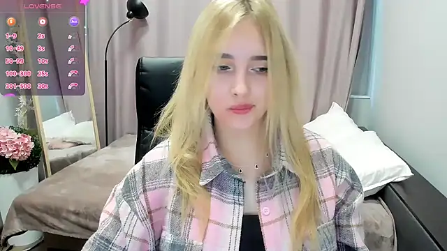 TaisiaHot online show from 24, 4, 2026