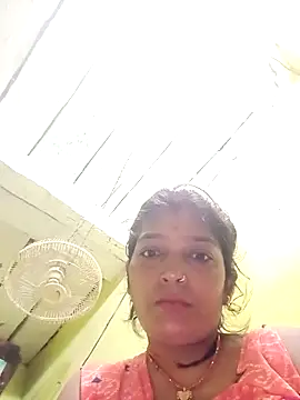 Snapshot of Samiya-143 chatting on 3, 10, 2025 Samiya-143 online show from 3, 10, 2025