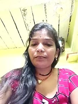 Snapshot of Samiya-143 chatting on 4, 10, 2025 Samiya-143 online show from 4, 10, 2025