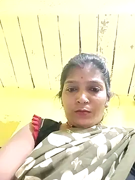 Snapshot of Samiya-143 chatting on 4, 11, 2025 Samiya-143 online show from 4, 11, 2025