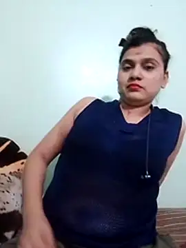 Snapshot of Kavya-Tiwari chatting on 21, 6, 2026 Kavya-Tiwari online show from 21, 6, 2026
