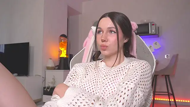 kategoodgirl online show from 5, 11, 2025