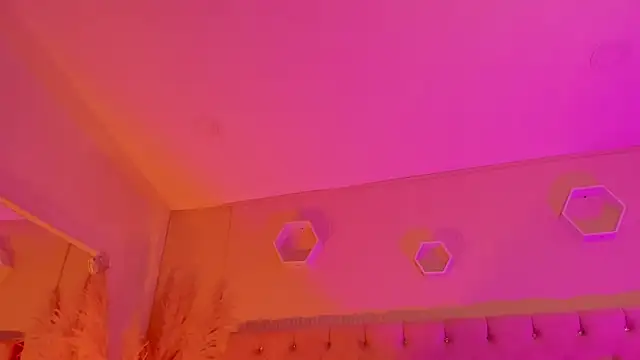 MacarenaRosse online show from 18, 12, 2025