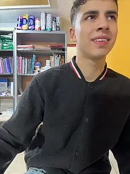 Snapshot of AdrianRinaldi chatting on 13, 5, 2026 AdrianRinaldi online show from 13, 5, 2026