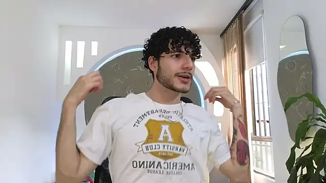 Snapshot of Rafael_Mendezz chatting on 11, 9, 2025 Rafael Mendezz online show from 11, 9, 2025