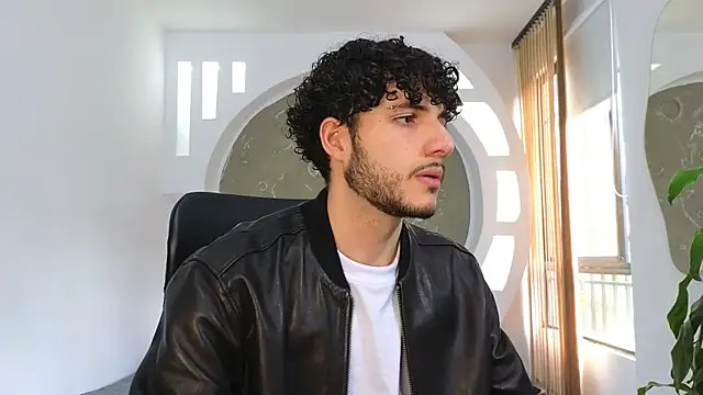 Snapshot of Rafael_Mendezz chatting on 18, 9, 2025 Rafael Mendezz online show from 18, 9, 2025