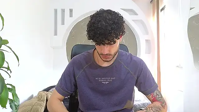 Snapshot of Rafael_Mendezz chatting on 30, 9, 2025 Rafael Mendezz online show from 30, 9, 2025