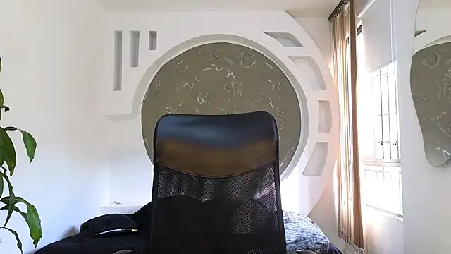 Snapshot of Rafael_Mendezz chatting on 3, 10, 2025 Rafael Mendezz online show from 3, 10, 2025