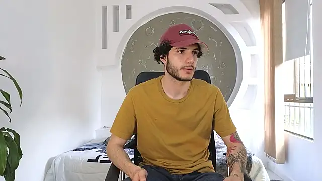 Snapshot of Rafael_Mendezz chatting on 9, 11, 2025 Rafael Mendezz online show from 9, 11, 2025