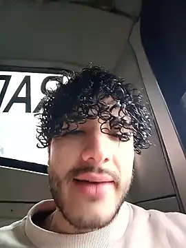 Snapshot of Rafael_Mendezz chatting on 1, 2, 2026 Rafael Mendezz online show from 1, 2, 2026