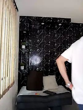 Snapshot of Rafael_Mendezz chatting on 7, 2, 2026 Rafael Mendezz online show from 7, 2, 2026