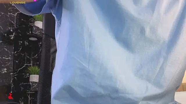 Snapshot of Rafael_Mendezz chatting on 8, 3, 2026 Rafael Mendezz online show from 8, 3, 2026