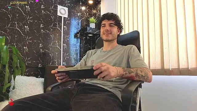 Snapshot of Rafael_Mendezz chatting on 22, 3, 2026 Rafael Mendezz online show from 22, 3, 2026