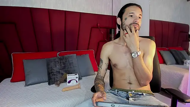 Hisoka 011 online show from 5, 11, 2025