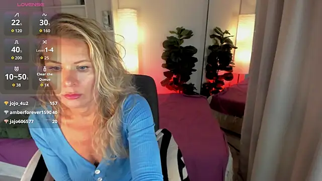 Snapshot of Julia_Giulia chatting on 14, 7, 2026 Julia Giulia online show from 14, 7, 2026