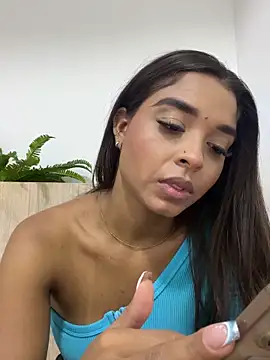 Snapshot of AnnyVega_ chatting on 10, 9, 2025 AnnyVega  online show from 10, 9, 2025