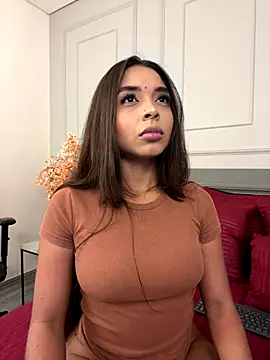 Snapshot of AnnyVega_ chatting on 14, 10, 2025 AnnyVega  online show from 14, 10, 2025