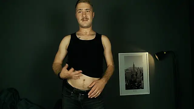 Snapshot of Mr_At_ chatting on 18, 9, 2025 Mr At  online show from 18, 9, 2025