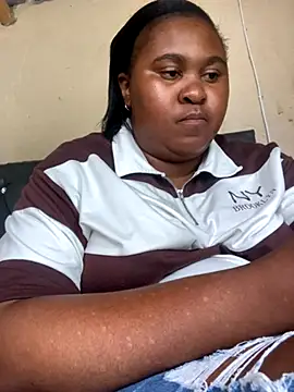 Snapshot of AssieLindy95 chatting on 25, 11, 2025 AssieLindy95 online show from 25, 11, 2025