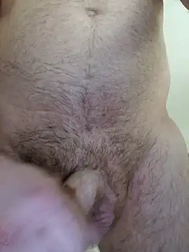 Snapshot of Lewisbbb chatting on 12, 11, 2025 Lewisbbb online show from 12, 11, 2025