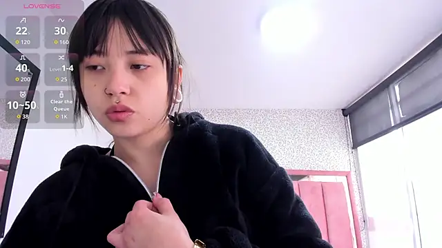 Snapshot of Hanna_Lee__ chatting on 23, 10, 2025 Hanna Lee online show from 23, 10, 2025