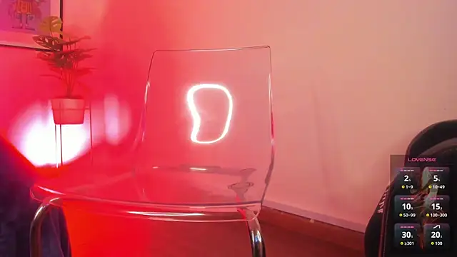 Snapshot of Violett_Novoa chatting on 4, 11, 2025 Violett Novoa online show from 4, 11, 2025