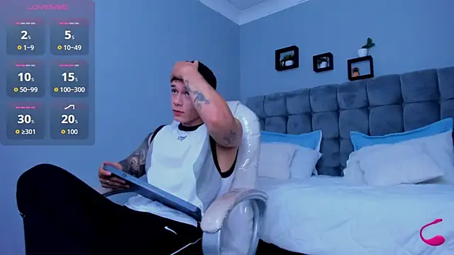 Thomas moon online show from 21, 11, 2025