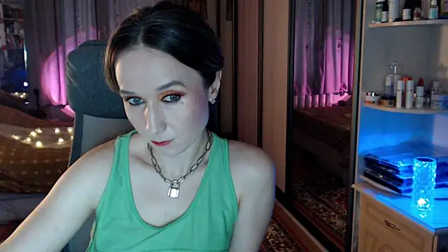 ClassyInna online show from 27, 11, 2025