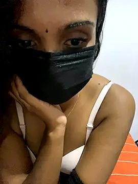 Snapshot of kissy_doll chatting on 2, 12, 2025 kissy doll online show from 2, 12, 2025