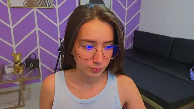 Adhara Kitten online show from 10, 3, 2026