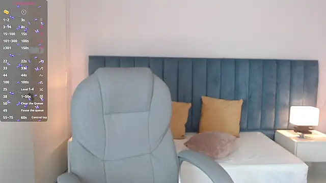 Snapshot of gemmalewis_ chatting on 22, 10, 2025 gemmalewis online show from 22, 10, 2025
