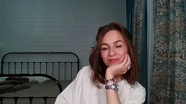 Snapshot of Niravyn_ chatting on 27, 9, 2025 Niravyn online show from 27, 9, 2025