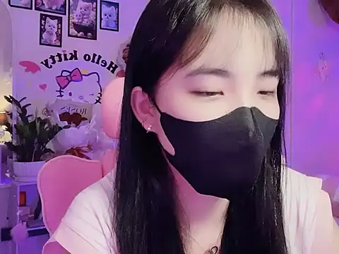 Snapshot of keelinnn19 chatting on 9, 9, 2025 keelinnn19 online show from 9, 9, 2025