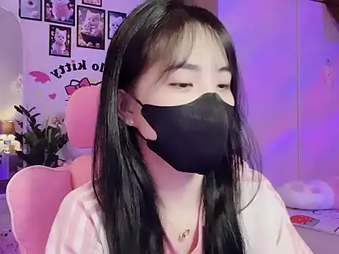 Snapshot of keelinnn19 chatting on 15, 9, 2025 keelinnn19 online show from 15, 9, 2025