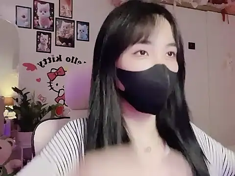 Snapshot of keelinnn19 chatting on 11, 10, 2025 keelinnn19 online show from 11, 10, 2025