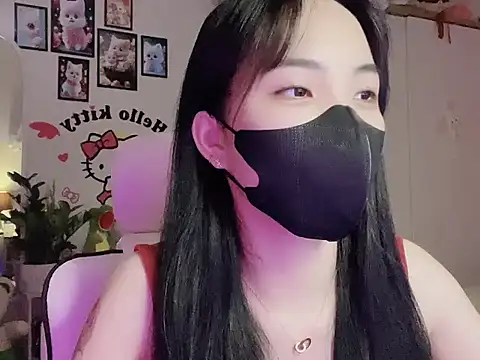 Snapshot of keelinnn19 chatting on 12, 10, 2025 keelinnn19 online show from 12, 10, 2025