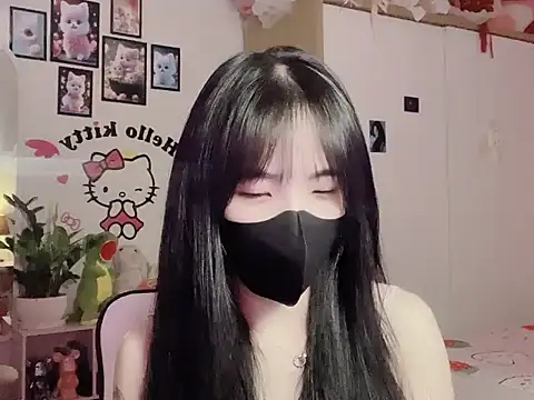 Snapshot of keelinnn19 chatting on 19, 10, 2025 keelinnn19 online show from 19, 10, 2025