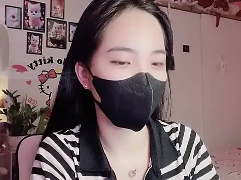 Snapshot of keelinnn19 chatting on 20, 10, 2025 keelinnn19 online show from 20, 10, 2025