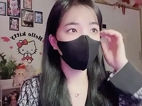 Snapshot of keelinnn19 chatting on 26, 10, 2025 keelinnn19 online show from 26, 10, 2025