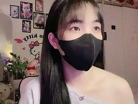 Snapshot of keelinnn19 chatting on 7, 11, 2025 keelinnn19 online show from 7, 11, 2025