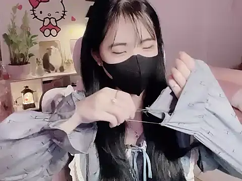 Snapshot of keelinnn19 chatting on 5, 2, 2026 keelinnn19 online show from 5, 2, 2026