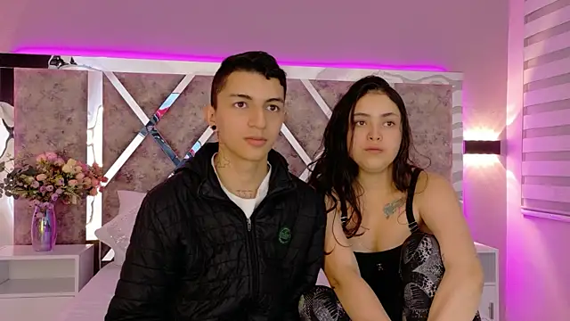 NickandAbby  online show from 24, 11, 2025