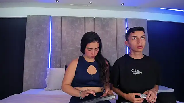 NickandAbby  online show from 20, 4, 2026