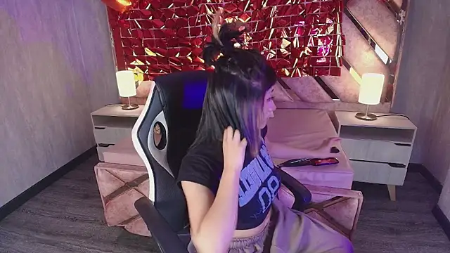 Babyyrasta666 online show from 3, 3, 2026