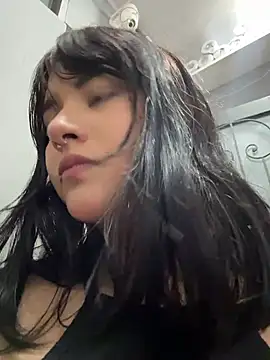 Snapshot of TatiLee chatting on 9, 6, 2026 TatiLee online show from 9, 6, 2026
